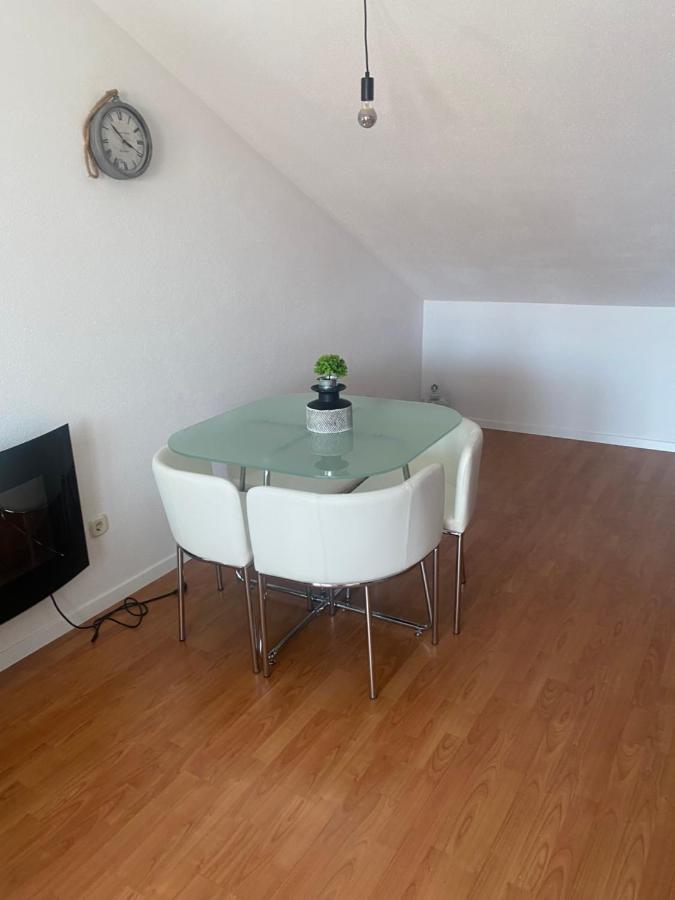Top Floor Apartment With Sea View คาชเตลา ภายนอก รูปภาพ