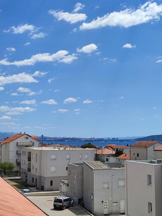 Top Floor Apartment With Sea View คาชเตลา ภายนอก รูปภาพ
