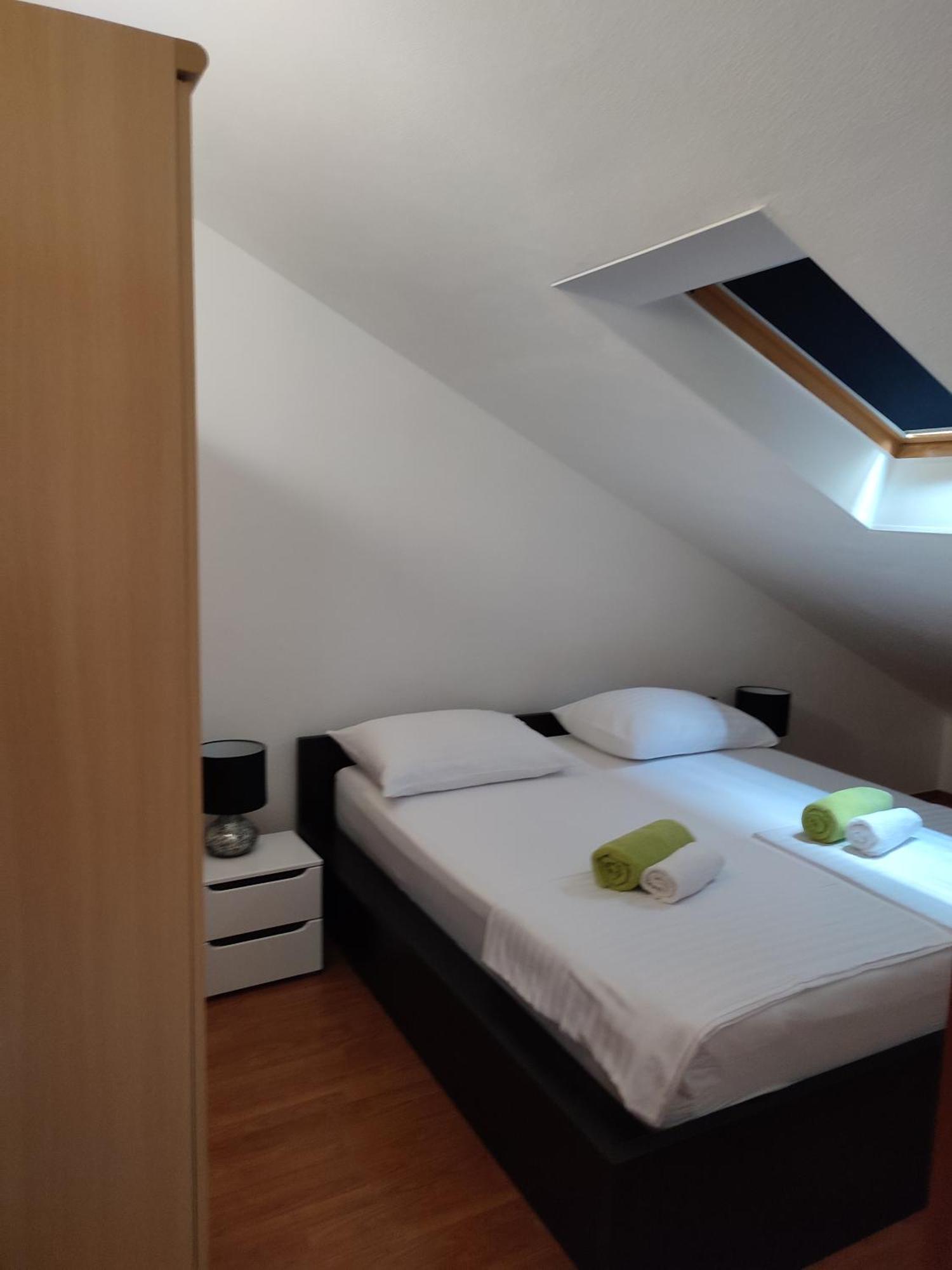 Top Floor Apartment With Sea View คาชเตลา ห้อง รูปภาพ